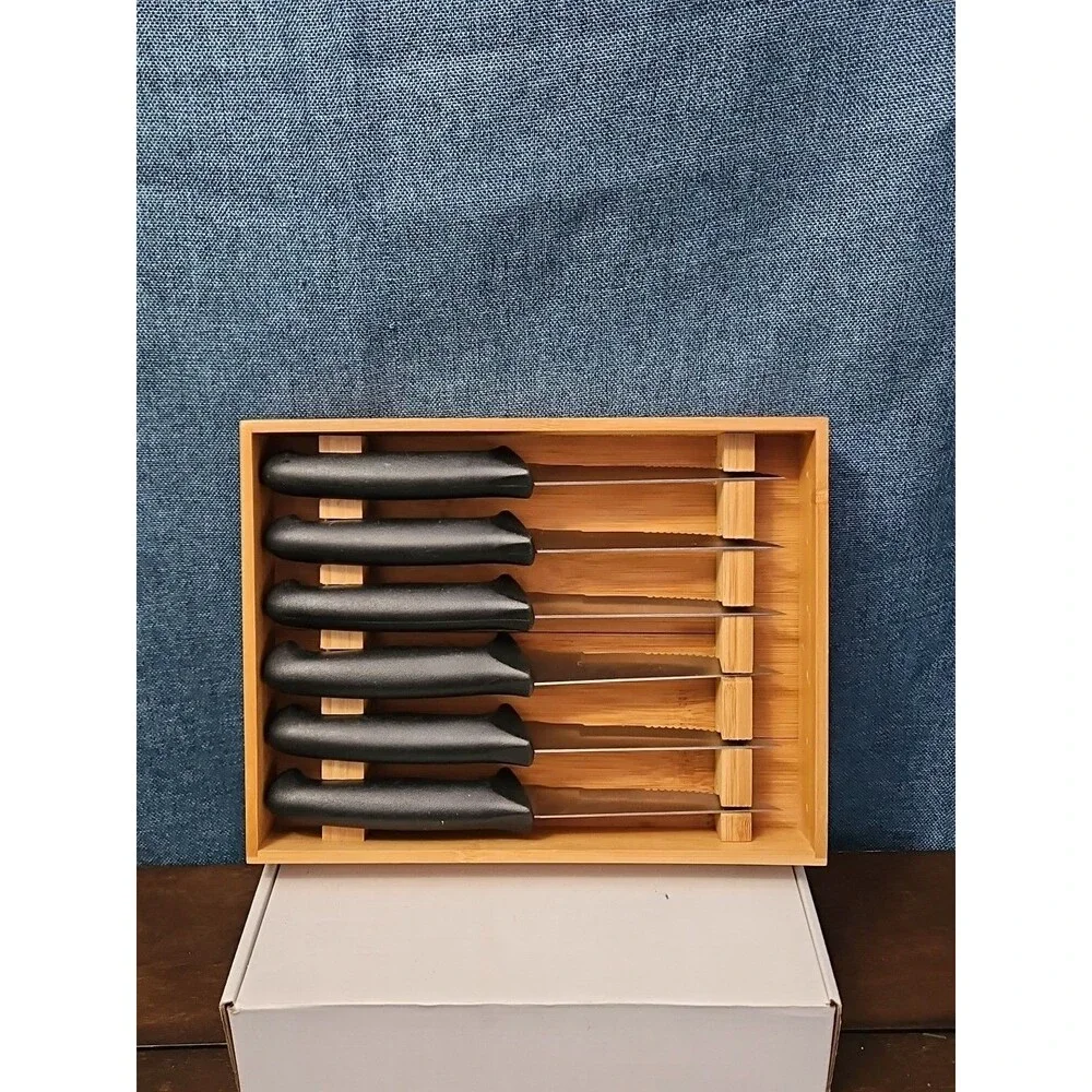 6 Gibson Steak Knives | 4.5